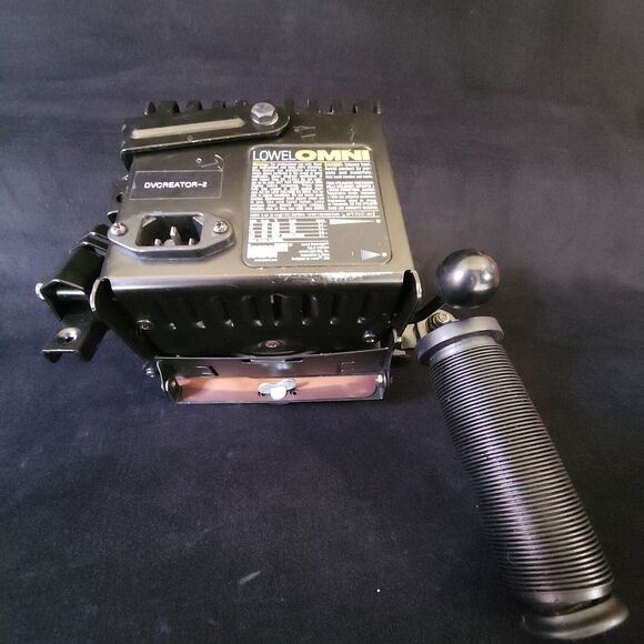 Black Handheld Lowel Omni Flood Light w/ Barn Doors 500 Watt - Picture 9 of 12